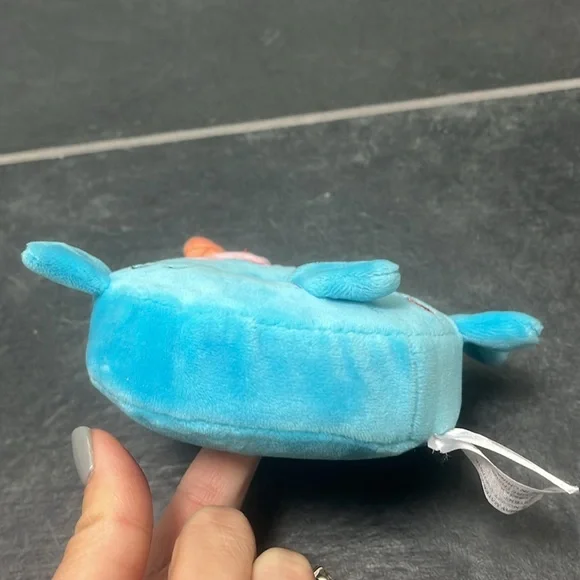 Top Trenz PLUSH SCENTED SLOW RISE DONUT SHOP narwhal - Picture 4 of 6